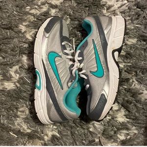 7 equal to a woman’s 8 1/2